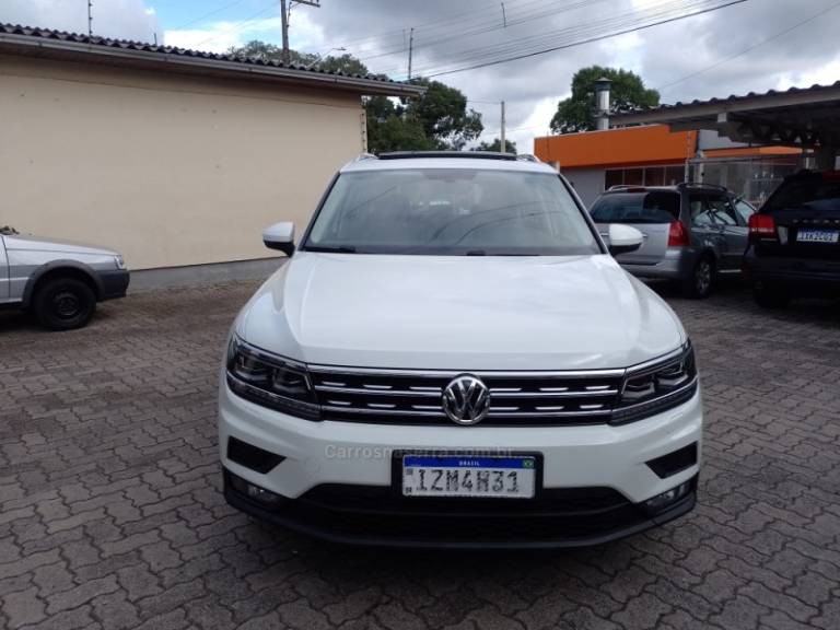 VOLKSWAGEN - TIGUAN - 2019/2019 - Branca - R$ 124.500,00