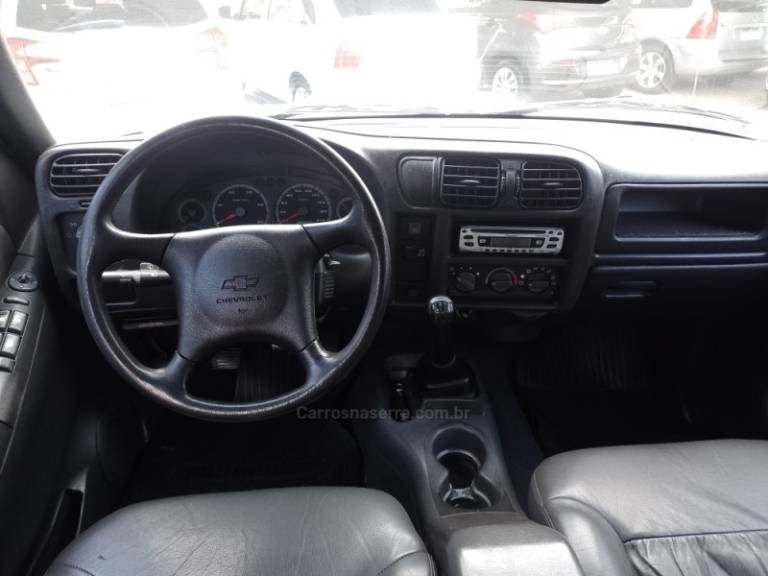 CHEVROLET - S10 - 2005/2006 - Branca - R$ 67.500,00