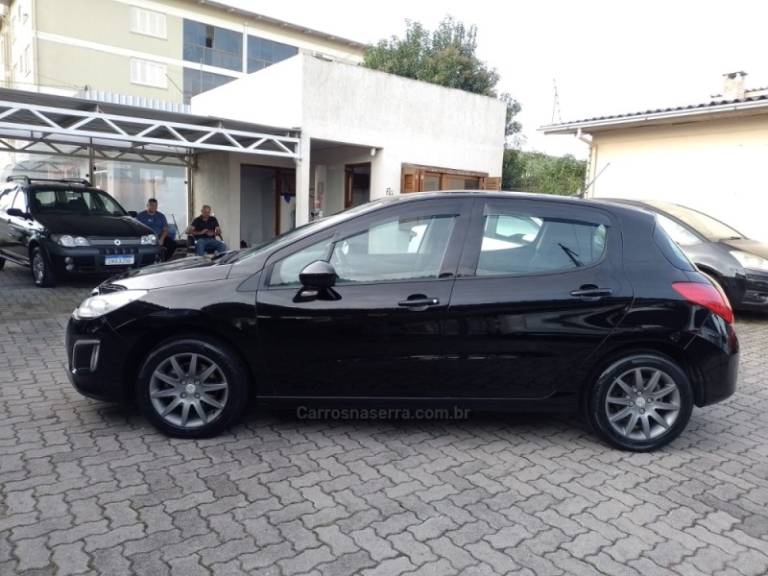 PEUGEOT - 308 - 2013/2014 - Preta - R$ 44.900,00