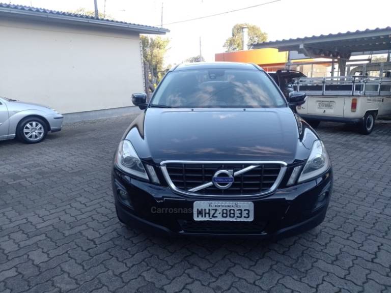 VOLVO - XC60 - 2009/2010 - Preta - R$ 56.900,00
