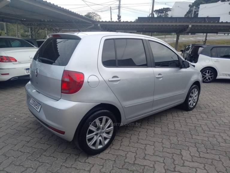VOLKSWAGEN - FOX - 2012/2012 - Prata - R$ 36.000,00