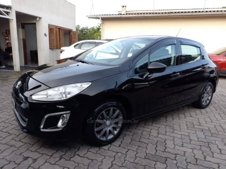PEUGEOT - 308 - 2013/2014 - Preta - R$ 44.900,00