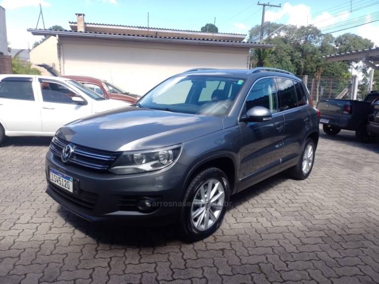 VOLKSWAGEN - TIGUAN - 2011/2012 - Cinza - R$ 66.500,00