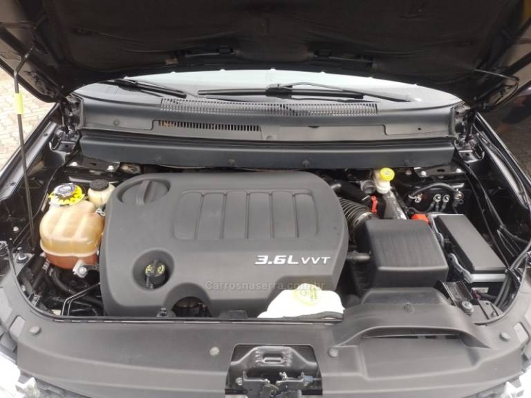 DODGE - JOURNEY - 2014/2015 - Preta - R$ 68.500,00