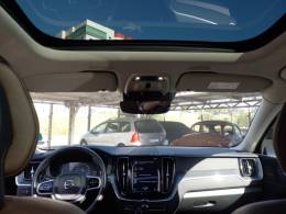 VOLVO - XC60 - 2018/2018 - Azul - R$ 150.000,00