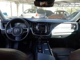 VOLVO - XC60 - 2018/2018 - Azul - R$ 150.000,00