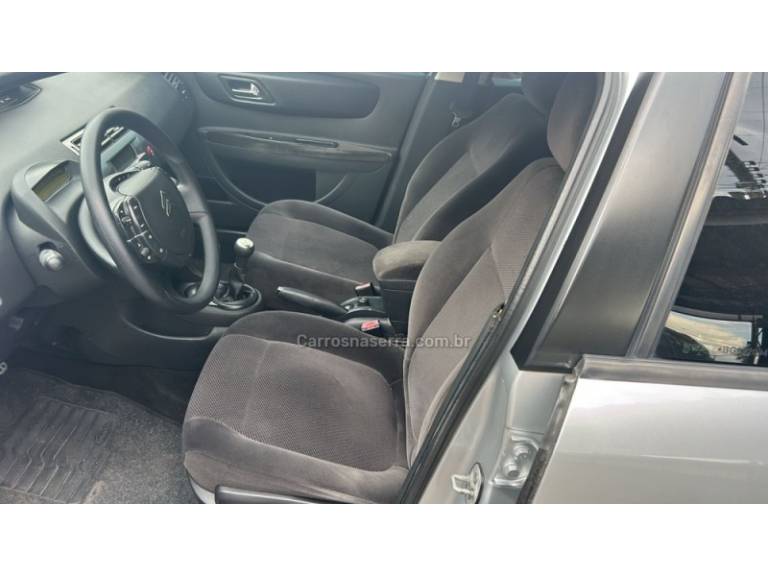 CITROËN - C4 - 2011/2011 - Prata - R$ 31.500,00