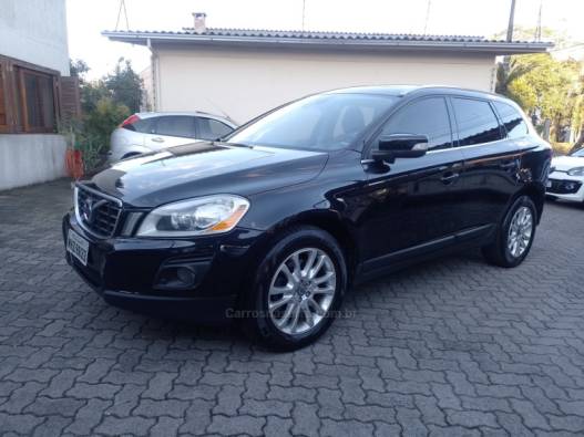 VOLVO - XC60 - 2009/2010 - Preta - R$ 56.900,00