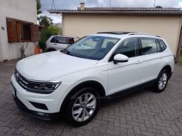 VOLKSWAGEN - TIGUAN - 2019/2019 - Branca - R$ 124.500,00