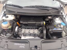 VOLKSWAGEN - FOX - 2012/2012 - Prata - R$ 36.000,00